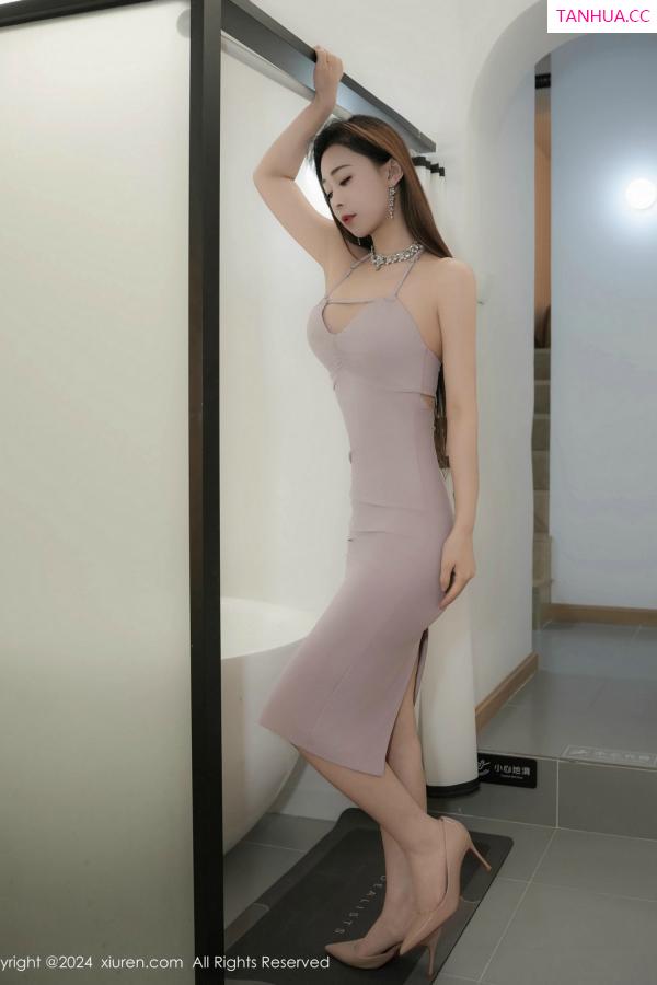 糖糖  [XiuRen]高清写真图 2024.12.11 No.9581 糖糖❤ 丝袜美腿第7张图片
